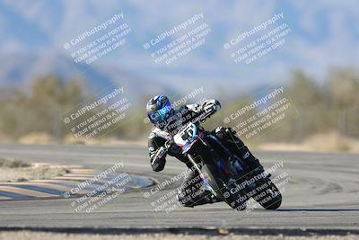 media/Dec-07-2025-CVMA (Sun) [[3e7d2de5dc]]/Race 12- Formula 40 MW and LW/